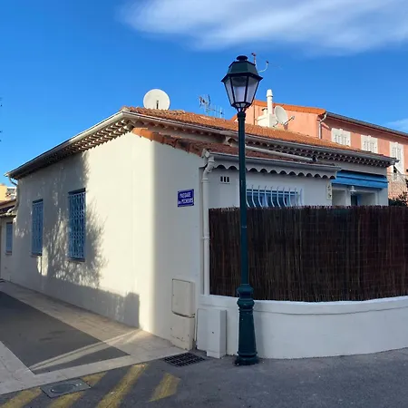 Magnifique Maison De Pecheur Face à La Villa